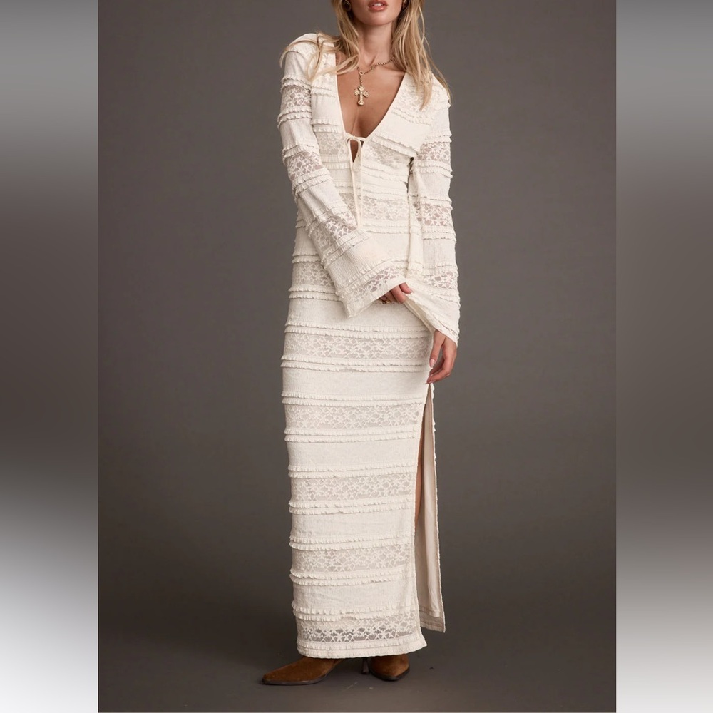 NWT 12th Tribe Melrose Ivory Long Sleeve Lace Maxi Dress